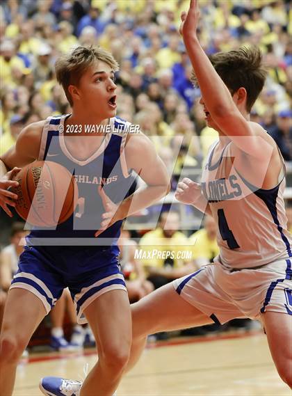 Thumbnail 3 in Highlands @ Covington Catholic photogallery.