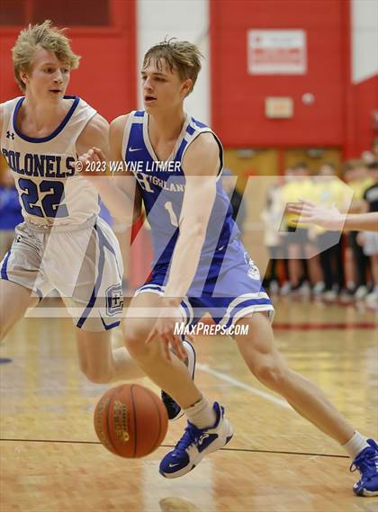 Thumbnail 1 in Highlands @ Covington Catholic photogallery.