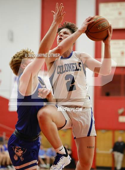 Thumbnail 3 in Highlands @ Covington Catholic photogallery.