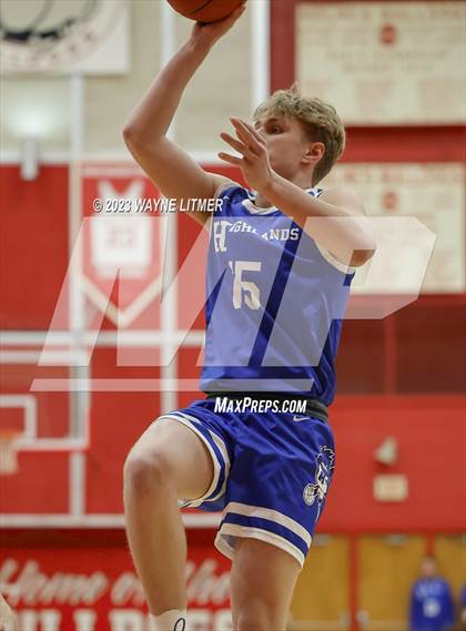 Thumbnail 1 in Highlands @ Covington Catholic photogallery.