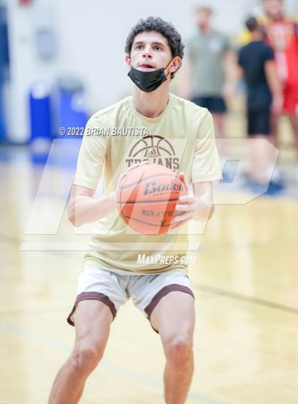 Thumbnail 2 in Mililani vs Kahuku (OIA D1 Semifinal Playoff) photogallery.