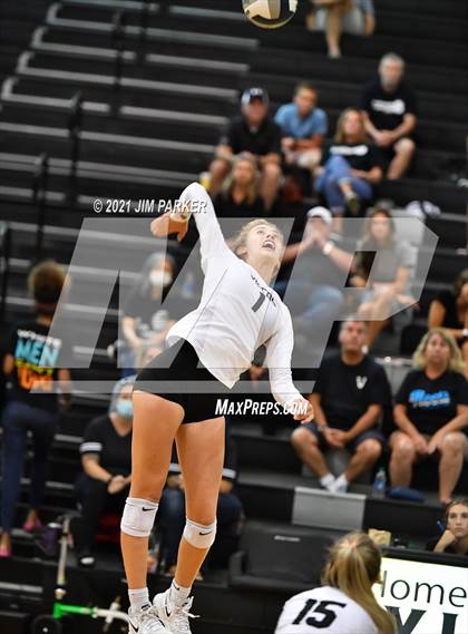 Thumbnail 3 in Cedar Park @ Vandegrift photogallery.