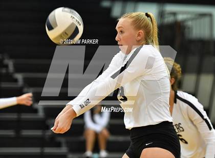 Thumbnail 1 in Cedar Park @ Vandegrift photogallery.