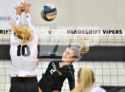 Thumbnail 3 in Cedar Park @ Vandegrift photogallery.