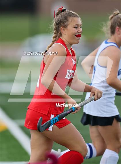 Thumbnail 1 in Regis Jesuit @ Grandview photogallery.