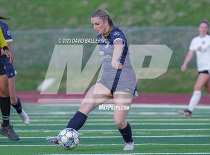 Thumbnail 3 in Bell vs. Keller Central (UIL Bi-District Playoff) photogallery.