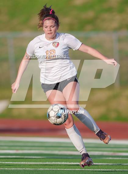 Thumbnail 2 in Bell vs. Keller Central (UIL Bi-District Playoff) photogallery.