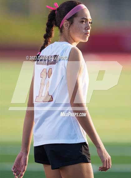 Thumbnail 1 in Bell vs. Keller Central (UIL Bi-District Playoff) photogallery.