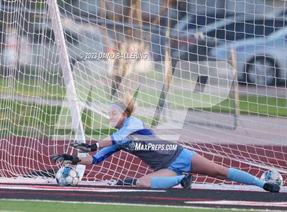 Thumbnail 2 in Bell vs. Keller Central (UIL Bi-District Playoff) photogallery.