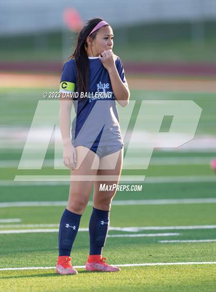 Thumbnail 3 in Bell vs. Keller Central (UIL Bi-District Playoff) photogallery.