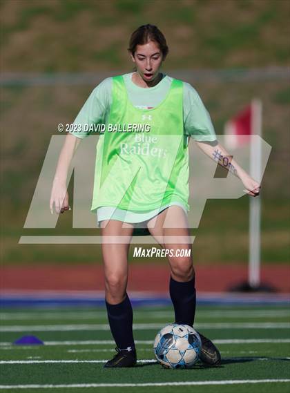 Thumbnail 1 in Bell vs. Keller Central (UIL Bi-District Playoff) photogallery.