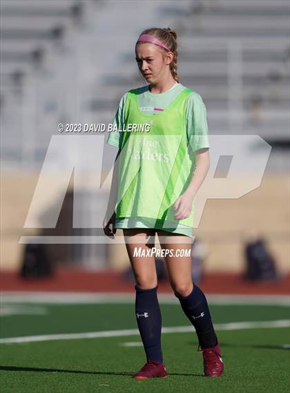 Thumbnail 1 in Bell vs. Keller Central (UIL Bi-District Playoff) photogallery.