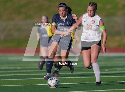 Thumbnail 1 in Bell vs. Keller Central (UIL Bi-District Playoff) photogallery.