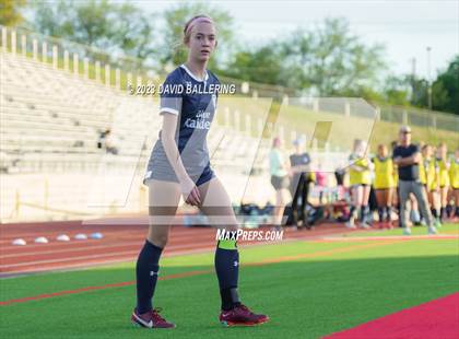 Thumbnail 1 in Bell vs. Keller Central (UIL Bi-District Playoff) photogallery.