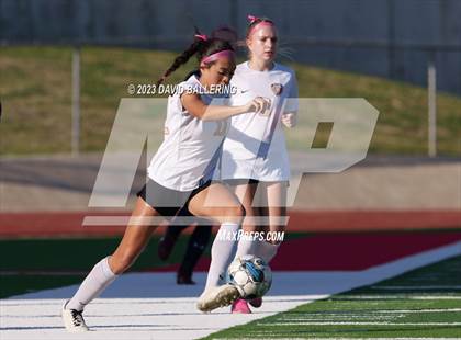 Thumbnail 3 in Bell vs. Keller Central (UIL Bi-District Playoff) photogallery.