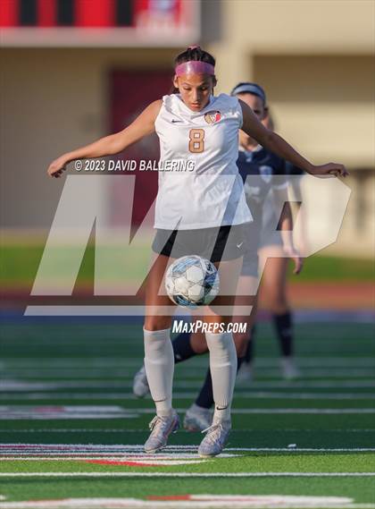 Thumbnail 3 in Bell vs. Keller Central (UIL Bi-District Playoff) photogallery.