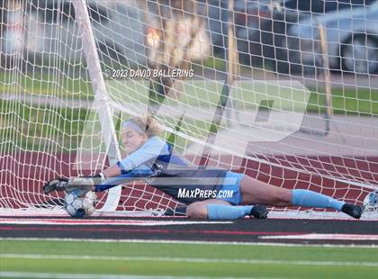 Thumbnail 3 in Bell vs. Keller Central (UIL Bi-District Playoff) photogallery.
