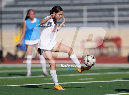 Thumbnail 2 in Bell vs. Keller Central (UIL Bi-District Playoff) photogallery.