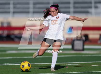 Thumbnail 1 in Bell vs. Keller Central (UIL Bi-District Playoff) photogallery.