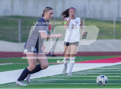 Thumbnail 1 in Bell vs. Keller Central (UIL Bi-District Playoff) photogallery.