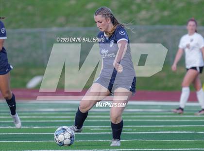 Thumbnail 2 in Bell vs. Keller Central (UIL Bi-District Playoff) photogallery.