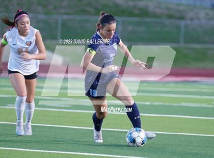 Thumbnail 3 in Bell vs. Keller Central (UIL Bi-District Playoff) photogallery.