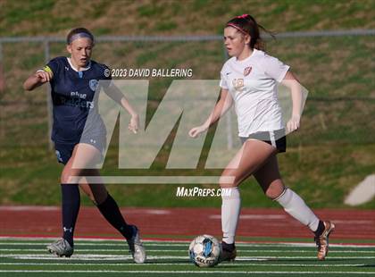 Thumbnail 2 in Bell vs. Keller Central (UIL Bi-District Playoff) photogallery.