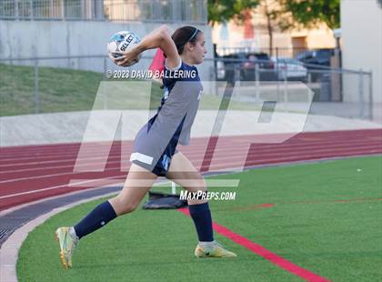 Thumbnail 2 in Bell vs. Keller Central (UIL Bi-District Playoff) photogallery.