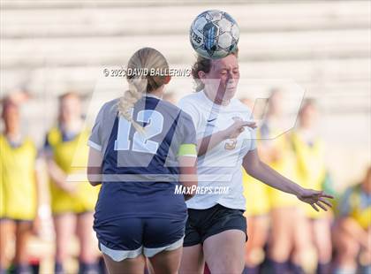 Thumbnail 3 in Bell vs. Keller Central (UIL Bi-District Playoff) photogallery.