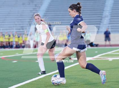 Thumbnail 1 in Bell vs. Keller Central (UIL Bi-District Playoff) photogallery.