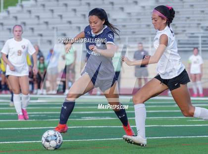 Thumbnail 2 in Bell vs. Keller Central (UIL Bi-District Playoff) photogallery.