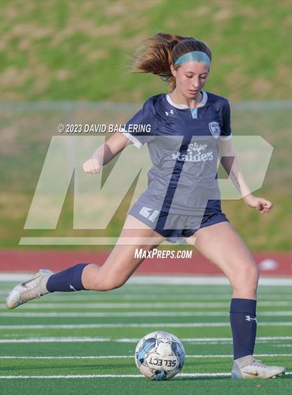 Thumbnail 1 in Bell vs. Keller Central (UIL Bi-District Playoff) photogallery.