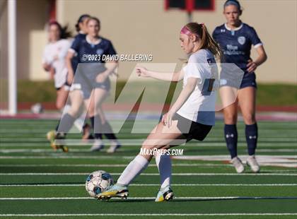 Thumbnail 1 in Bell vs. Keller Central (UIL Bi-District Playoff) photogallery.