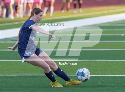 Thumbnail 1 in Bell vs. Keller Central (UIL Bi-District Playoff) photogallery.