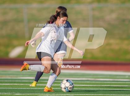 Thumbnail 2 in Bell vs. Keller Central (UIL Bi-District Playoff) photogallery.