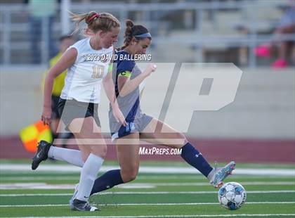 Thumbnail 1 in Bell vs. Keller Central (UIL Bi-District Playoff) photogallery.