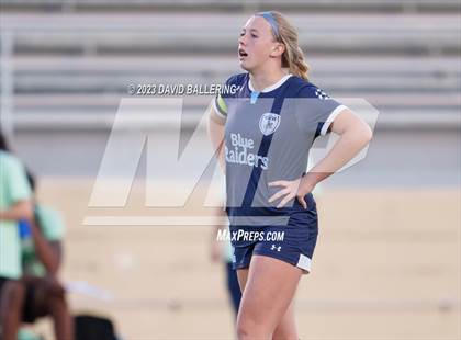 Thumbnail 2 in Bell vs. Keller Central (UIL Bi-District Playoff) photogallery.