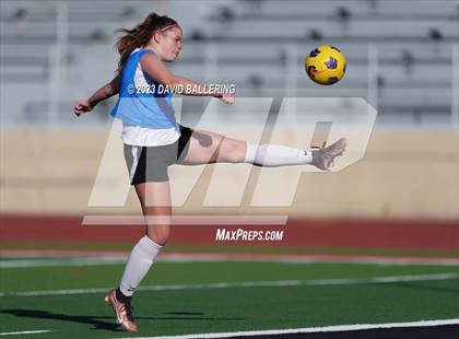 Thumbnail 2 in Bell vs. Keller Central (UIL Bi-District Playoff) photogallery.