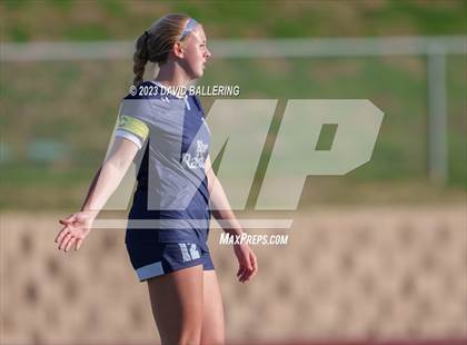 Thumbnail 3 in Bell vs. Keller Central (UIL Bi-District Playoff) photogallery.