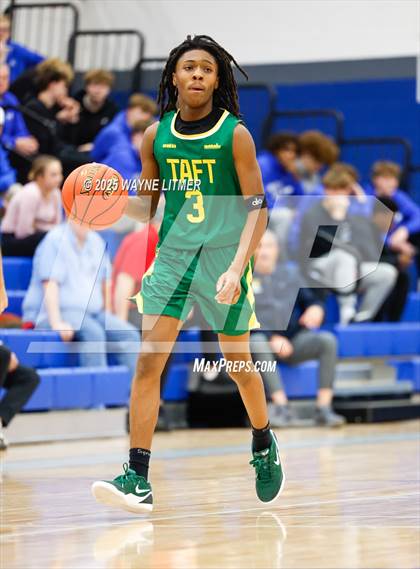 Thumbnail 1 in Taft vs Waggener photogallery.