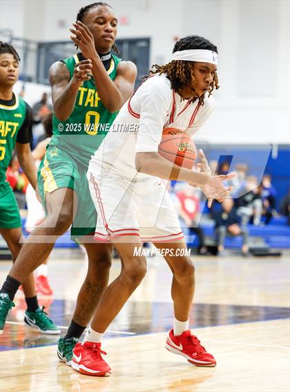 Thumbnail 1 in Taft vs Waggener photogallery.