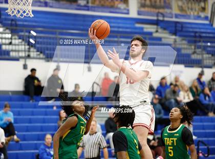 Thumbnail 3 in Taft vs Waggener photogallery.