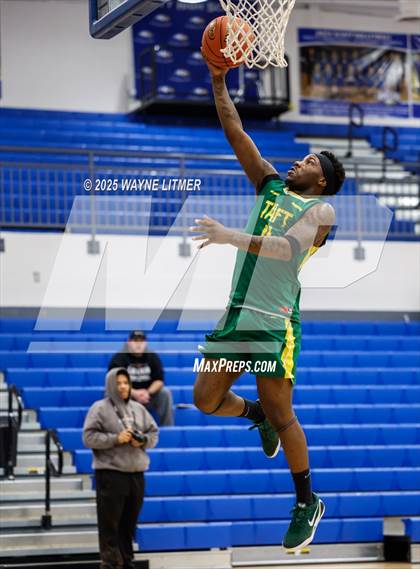 Thumbnail 3 in Taft vs Waggener photogallery.