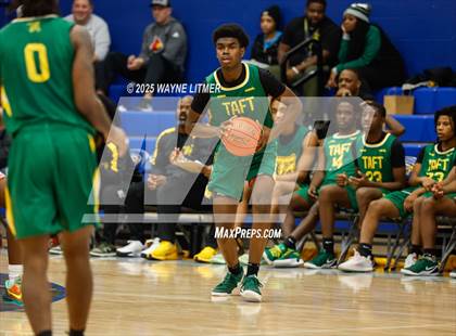 Thumbnail 2 in Taft vs Waggener photogallery.