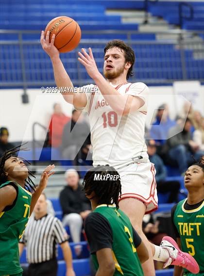 Thumbnail 1 in Taft vs Waggener photogallery.