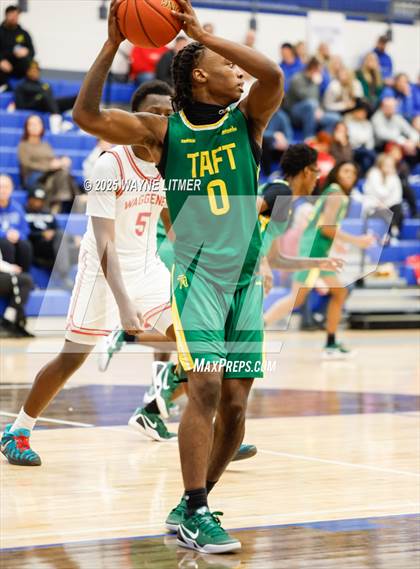 Thumbnail 1 in Taft vs Waggener photogallery.