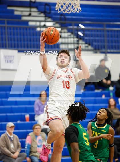 Thumbnail 2 in Taft vs Waggener photogallery.