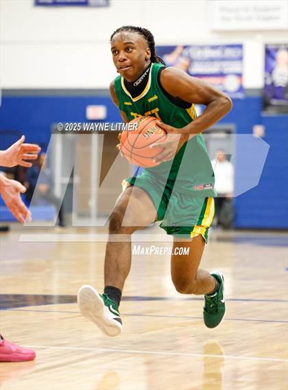 Thumbnail 2 in Taft vs Waggener photogallery.