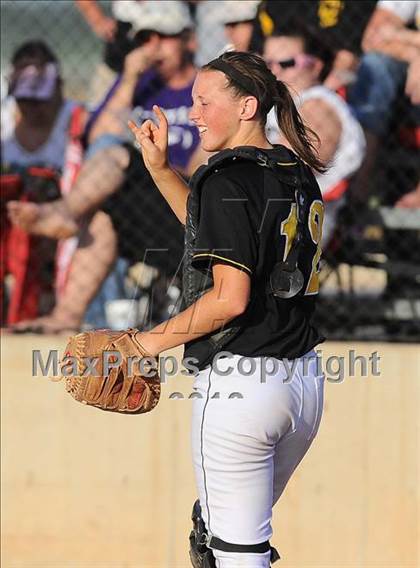 Thumbnail 3 in McPherson @ Andale/Garden Plain (4A Regional Final) photogallery.
