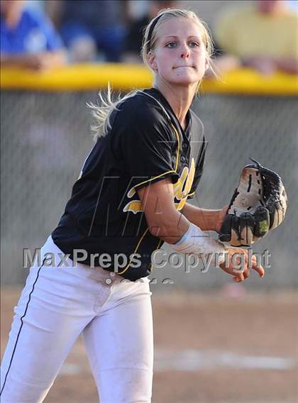 Thumbnail 2 in McPherson @ Andale/Garden Plain (4A Regional Final) photogallery.